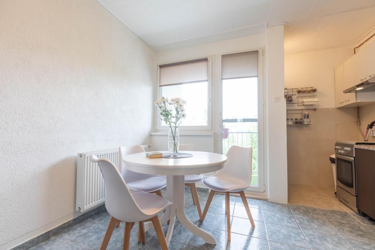 Cosy Apartment Hugo Osijek Luaran gambar