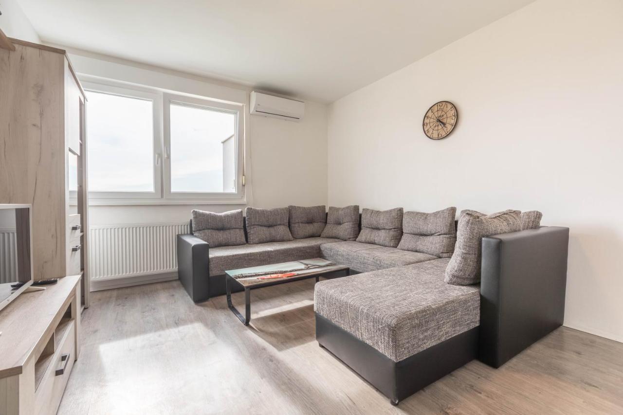 Cosy Apartment Hugo Osijek Luaran gambar