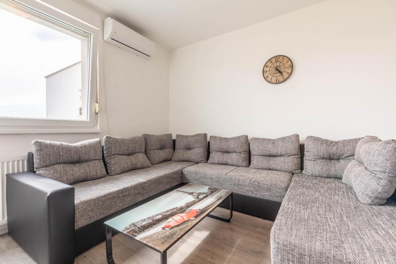 Cosy Apartment Hugo Osijek Luaran gambar